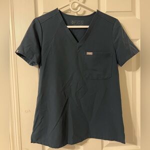 Dark harbor Catarina scrub top